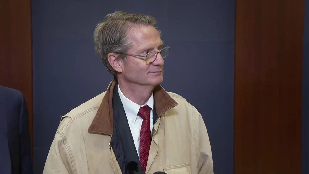 Tim Burchett Wiki & Biography: Age, Networth, Wife, News, Height and Nationality Tim Burchett Wiki & Biography: Age, Networth, Wife, News, Height and Nationality